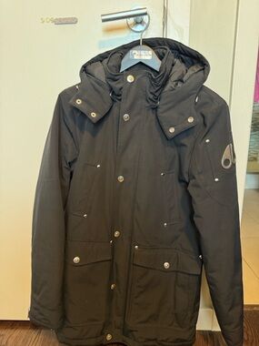 Moose Knuckles Men's Black Hooded Field Parka